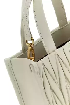 CARTERA MIU MIU MATELASSÉ SMALL TOTE BAG en internet