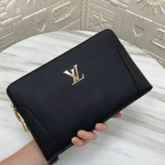 Louis Vuitton Clutch Nam