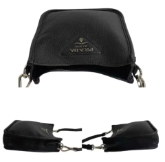 Cartera Prada Leather Mini Shoulder en internet