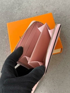 BILLETERA LOUIS VUITTON 11 ZIPPY PURSE PINK en internet