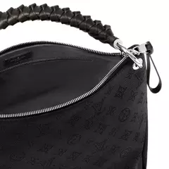 LOUIS VUITTON HOBO BEAUBOURG en internet