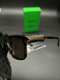 ANTEOJOS BOTTEGA VENETA en internet