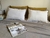 Almohadón Tusor blanco tiza c/vivo chato visón 60x40 - comprar online