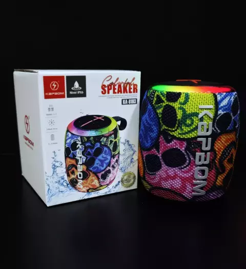 Caixa de Som Bluetooth LED KA-8193 – Potência, Estilo e Conectividade Sem Fio!
Se você procura uma caixa de som compacta, potente e cheia de funcionalidades, a KA-8193 é a escolha certa! Ideal para curtir suas músicas favoritas onde quiser, com áudio pote
