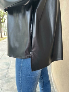 Camisa engomada
