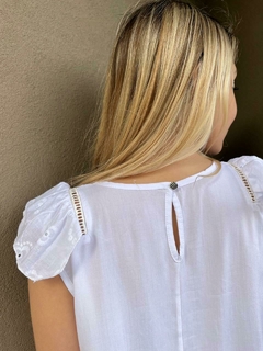 Blusa Aine - MATRIZKA
