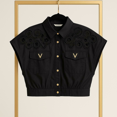 Conjunto Valentino com logo V. - comprar online