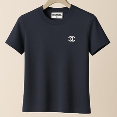 Blusa Chanel na internet