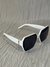 YSL - Blanco en internet