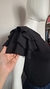 Blusa Basic Preta com Manga Em Camdas na internet