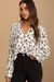 Blusa de Manga Comprida Feminina com Botões e Estampa Floral Bege