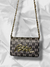 Bolso Crosbody Bebe gris