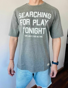 Remera Searching - comprar online