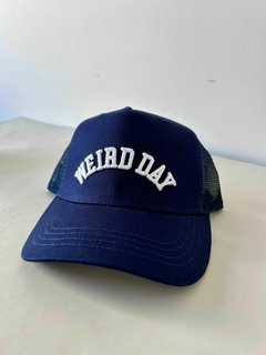 Gorra Weird Day