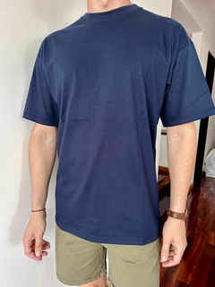 Remera Lisa Over