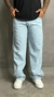 Calça Balão Jeans Azul Claro Modelo Reta na internet