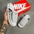 Chinelo NK Assuna Cinza e Branco - comprar online