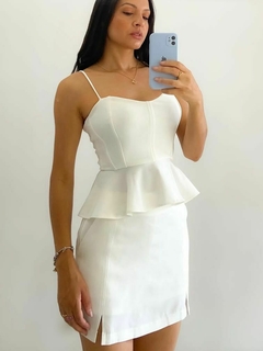 Short Saia Selene na internet
