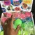Bolinha Anti Stress Fidget Toy Globle Luminosa Squichy Neon Gruda no Teto. - comprar online