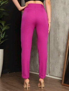 Calça alfaiataria com dobra na perna - comprar online