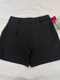 Short Saia Botão Perolado - comprar online