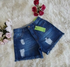 Shorts Mom Meia Coxa na internet