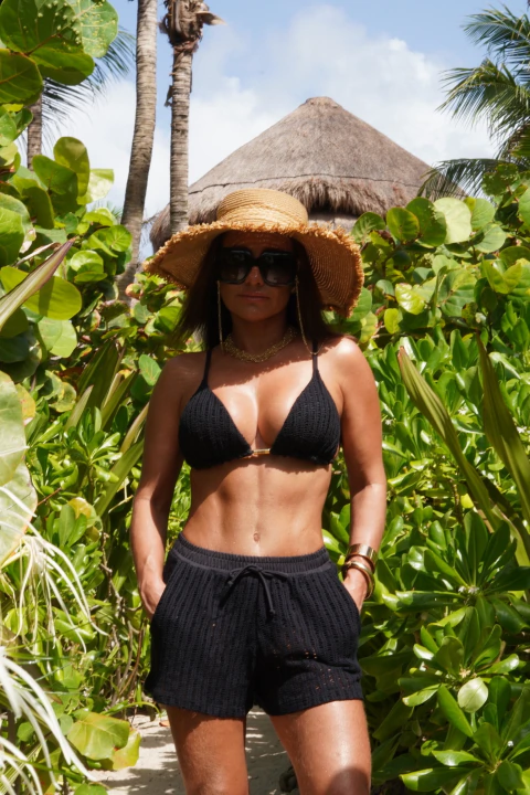 SHORT CROCHÊ TULUM PRETO