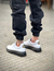Mcqueen Air blanca base negra en internet