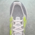 Adidas Ultraboost 5X na internet