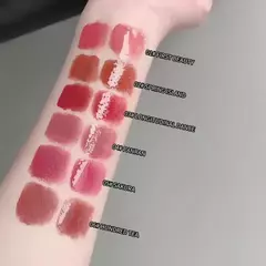 GEGE BEAR DOUBLE HEADED LIP GLAZE GX1130 en internet