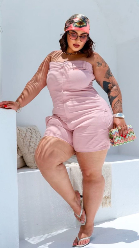 Macaquinho Jeans Plus Size