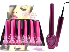 Eyeliner Drama, Pink21