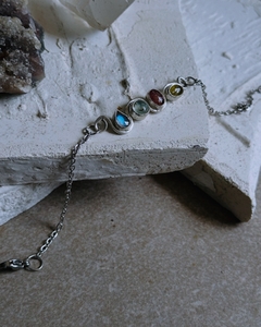 Pulseira em prata com cristais - AMARALI AMULETOS