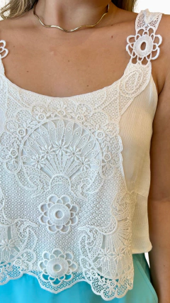 BLUSA FLOREIRA