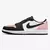 Imagem do Tênis Nike Air Jordan 1 Low "OG Bleached Coral" nas cores preto, rosa e branco, disponível na Supernova Sneakers.