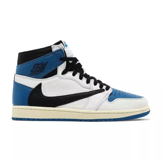 Tênis Air Jordan 1 High Retro nas cores azul, branco e preto, colaborando com Travis Scott e Fragment Design disponível na Supernova Sneakers