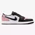 Imagem do Tênis Nike Air Jordan 1 Low "OG Bleached Coral" nas cores preto, rosa e branco, disponível na Supernova Sneakers.