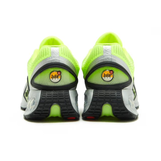 Tênis Nike Air Max Dn "Volt" na cor amarelo, com detalhes em prata e solado moderno, disponível na Supernova Sneakers.