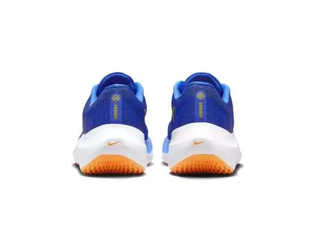 Tênis Nike Zoom Fly 5 na cor azul, com detalhes em amarelo e sola laranja, ideal para corrida, disponível na Supernova Sneakers.