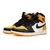 Tênis Air Jordan 1 High "OG Taxi" nas cores preto, amarelo e branco, com detalhes em couro e design clássico disponível na Supernova Sneakers