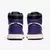 Tenis Air Jordan 1 High "Court Purple" nas cores preto e roxo, com detalhes em branco e sola roxa disponível na Supernova Sneakers