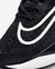 Tênis Nike Zoom Fly 5 na cor preto e branco, ideal para corrida, disponível na Supernova Sneakers.