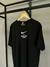 Camiseta Nike Swoosh na internet