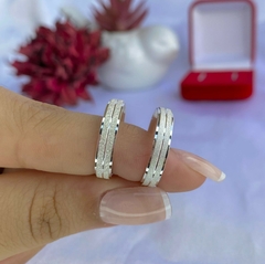 Aliança Prata Diamantada ALP1005 (LEIA A DESCRIÇÃO) - Gubbi Alianças