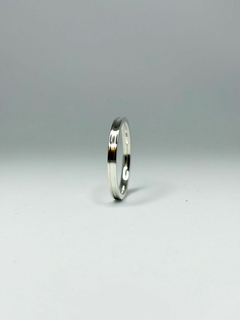 Aliança Prata Lisa canal central 2mm ALP351 (LEIA A DESCRIÇÃO) - comprar online