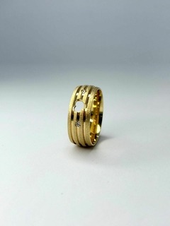 Aliança Banhada Ouro 18k Diamantada com 3 canais lisos 8mm AF671 (LEIA A DESCRIÇÃO) - comprar online