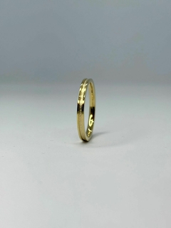 Aliança Banhada Ouro 18k lisa canal diamantado 2mm AF351 (LEIA A DESCRIÇÃO) - comprar online