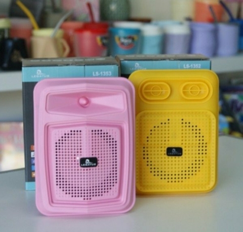 Parlante Bluetooth LS-1352 – Con luces LED, Radio FM y conexión múltiple - comprar online