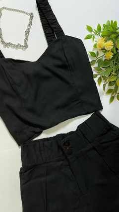Conjunto shorts e top preto tecido viscolinho ziper no shorts e top com elástico