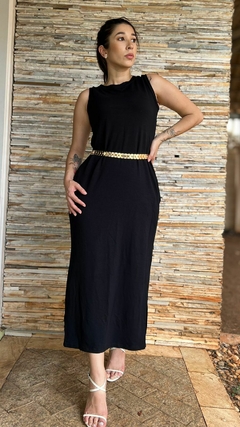 VESTIDO MALHA SEM MANGA MIDI COM BOLSO PRETO - comprar online